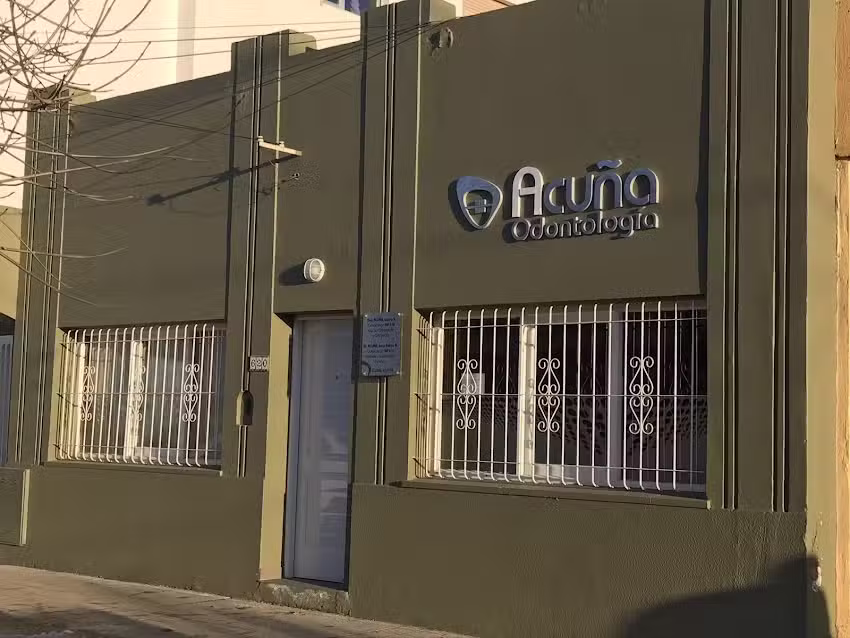 Acu&ntilde;a Odontolog&iacute;a