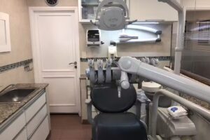 AIELLO MONTES Odontologia digital. Implantes