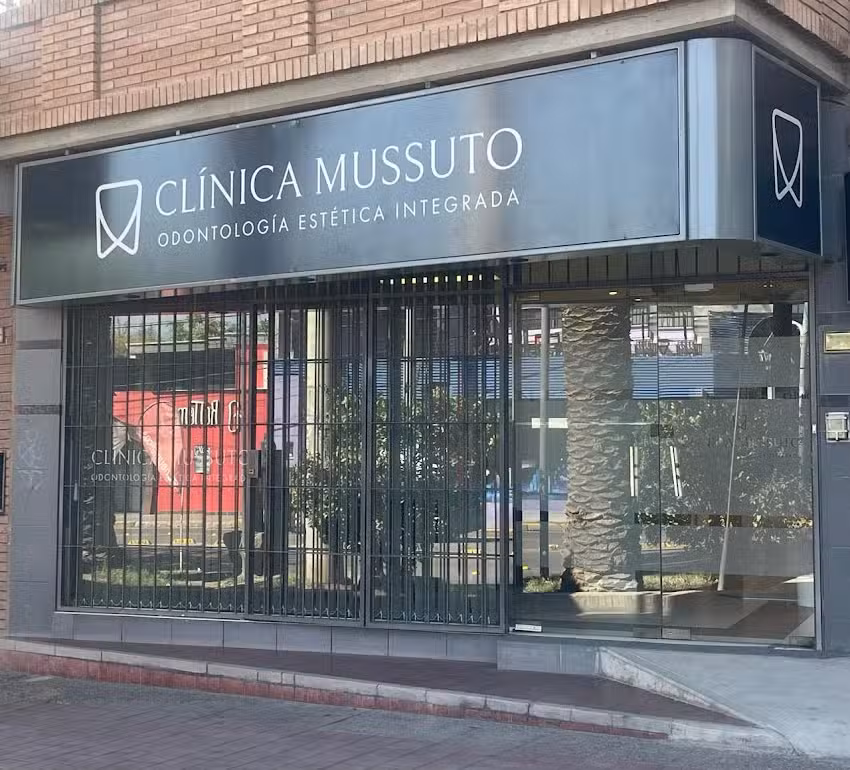 Cl&iacute;nica Mussuto Odontolog&iacute;a Est&eacute;tica Integrada. Scanner &ndash; Panor&aacute;mico Dental &ndash; Centro de Fresado