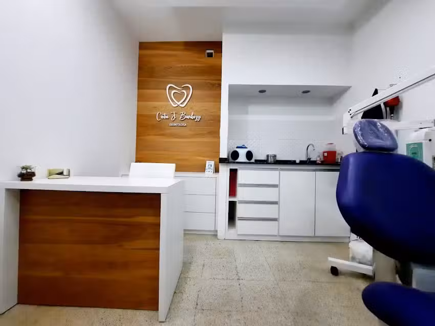 Consultorio Dental Cintia Bambozzi