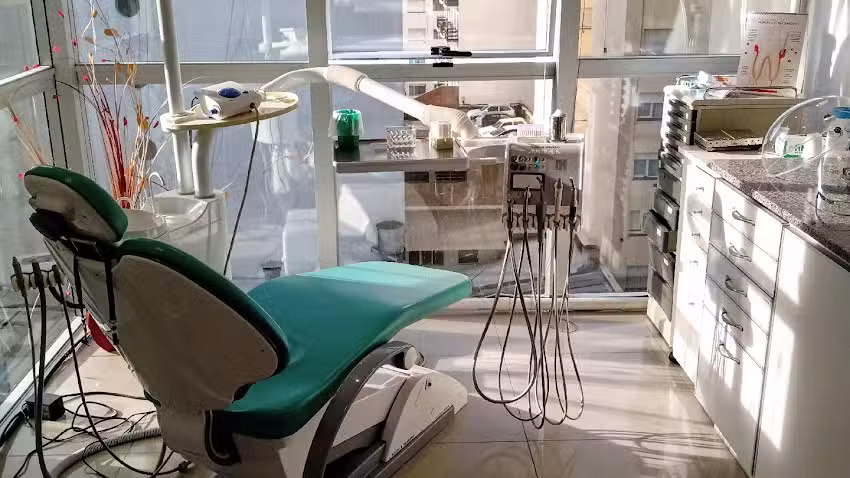 Consultorio Odontol&oacute;gico Dr. L&oacute;pez Tarasido &ndash; Dra. Fernandez Gribando