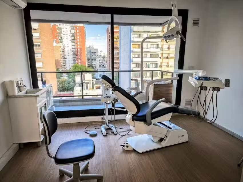 Consultorio Odontol&oacute;gico Dra. M&oacute;nica Amarilla