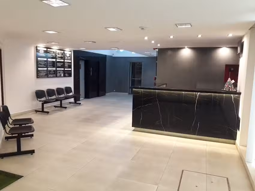 consultorio odontologico LARROQUE. Odontologia est&eacute;tica e implantes dentales