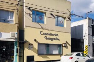 CONSULTORIO ODONTOLOGICO-TANDIL. DR HECTOR L UNZUE