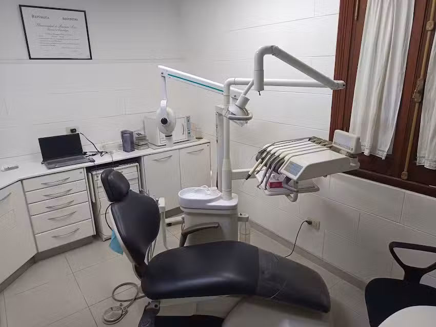 Consultorio Odontol&oacute;gico Trinks