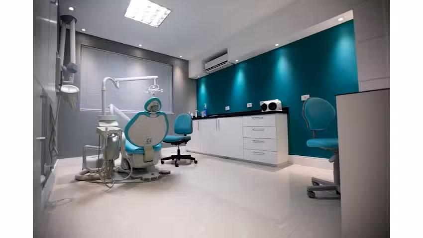 Consultorios Dentales Famident