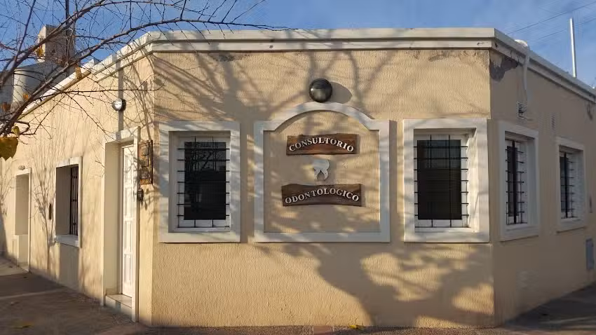 Consultorios Dentales Guillermo Oscar Badiali y Maria Lucia VIllegas