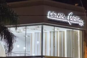 Dental Care, Andr&eacute;s Ram&iacute;rez Odont&oacute;logo