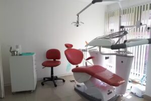 Dental Live Centro odontologico .Dra.Cynthia Cunningham