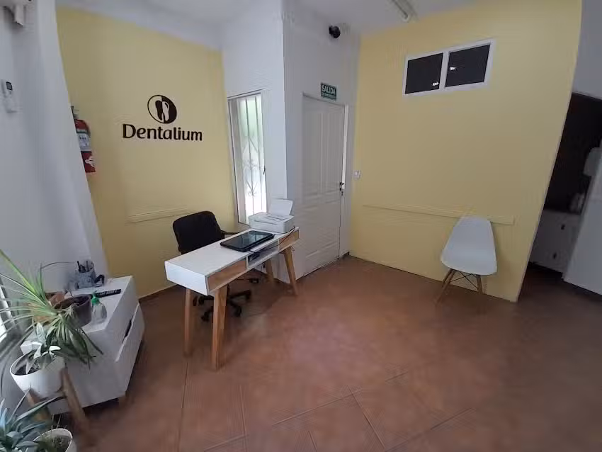 Dentalium Centro Odontol&oacute;gico.