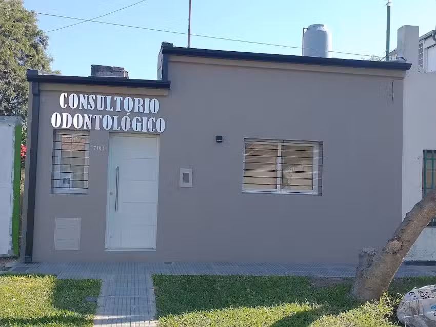 Dr Gabriel Talam&eacute; odont&oacute;logo