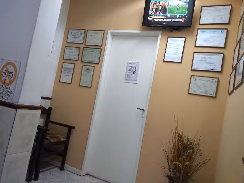 Dra. Albarracin, Daniela