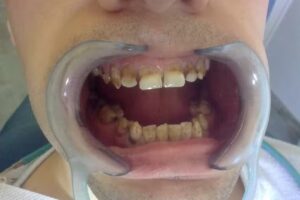 Eduardo M. Ceballos Odont&oacute;logo