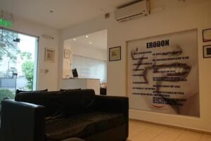 Est&eacute;tica y Rehabilitaci&oacute;n Odontol&oacute;gica