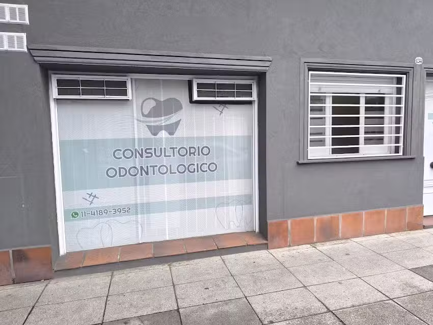 Evident Consultorio Odontol&oacute;gico