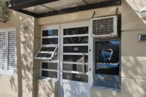 Francesconi Lucio Odont&oacute;logo