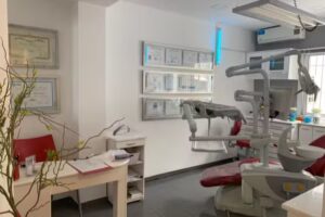 Iba&ntilde;ez Odontolog&iacute;a &ndash; Prof. Dr. Claudio Iba&ntilde;ez