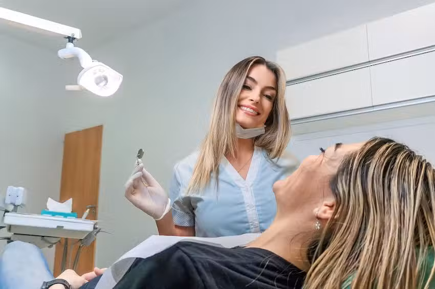 Ivanna Mereshian Odontolog&iacute;a