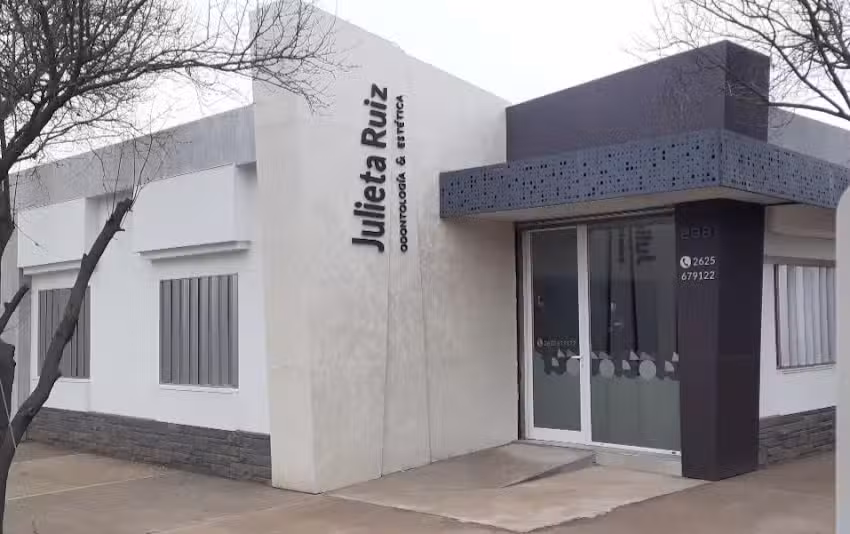 Julieta Ruiz &ndash; Odontolog&iacute;a Est&eacute;tica