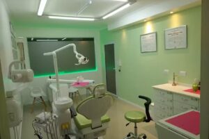 Latorraca Luciana . Odontóloga