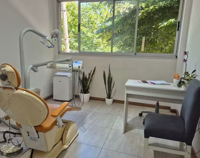 ODONTOLOG&Iacute;A DRA ROMINA GOMEZ