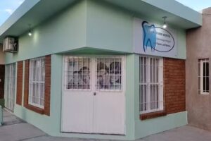 ODONTOLOGIA ESTETICA Y DISEÑO DE SONRRISAS