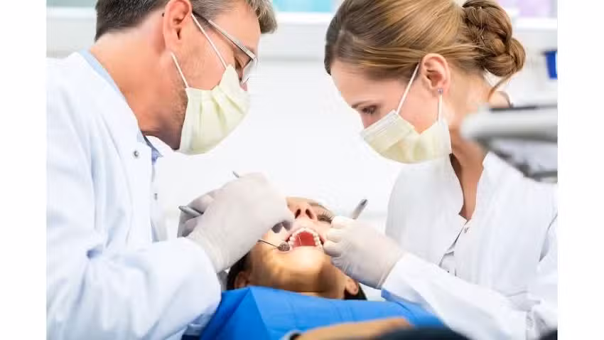 Odontolog&iacute;a Integral Omar Ariel Sayour