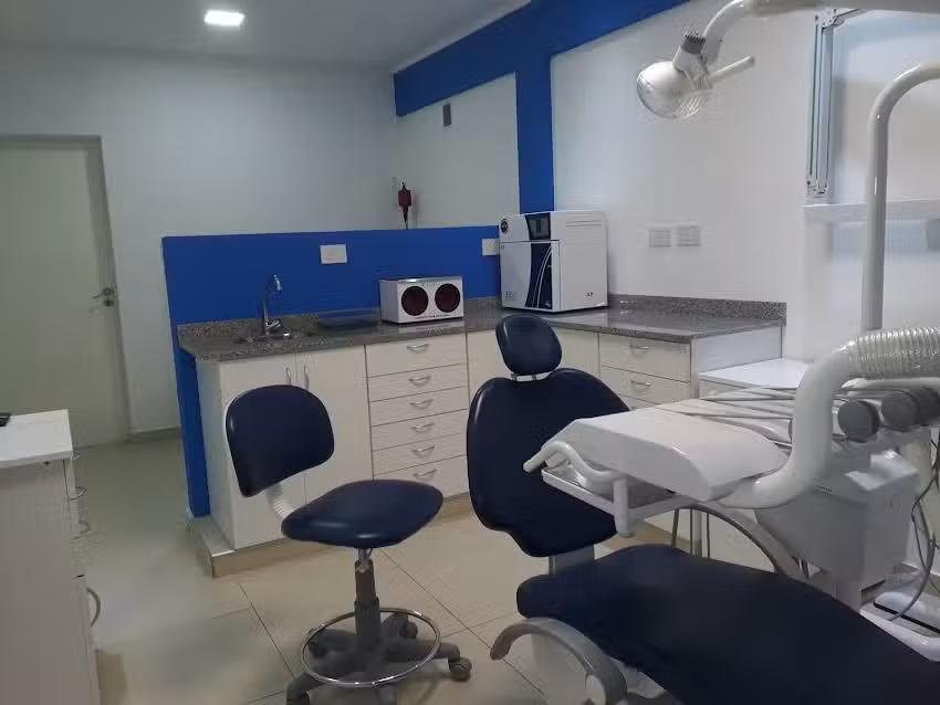 Odontologo Mattioli Leonardo