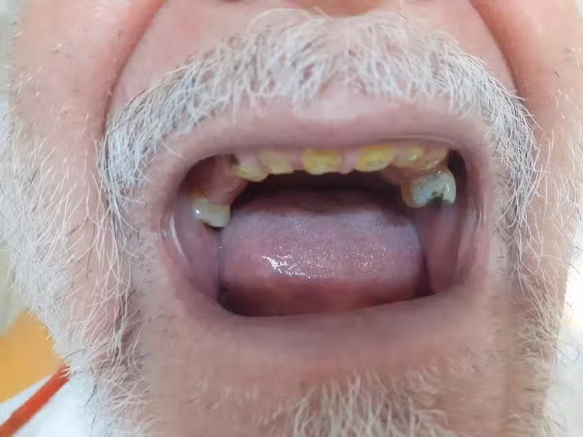 ODONT&Oacute;LOGO SERGIO OTERO