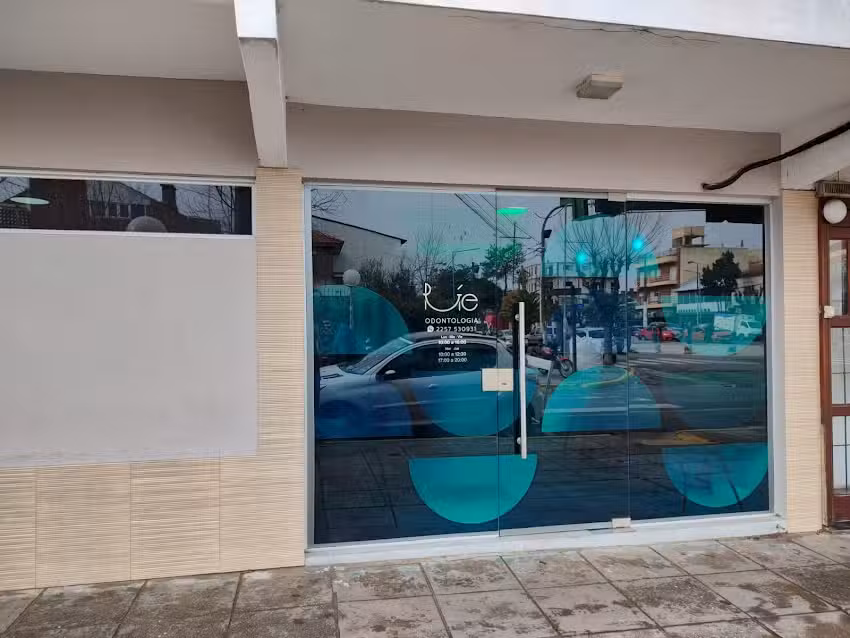 R&iacute;e odontolog&iacute;a &ndash; Luciana Landeras