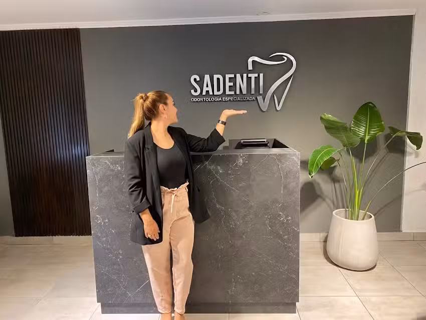 Sadenti Odontolog&iacute;a